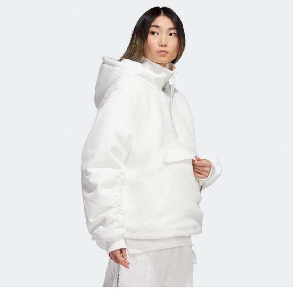 ❤️❤️Adidas Ivy Park 1/2 Zip Sherpa Layered Jacket (All Gender)
Core White❤️❤️